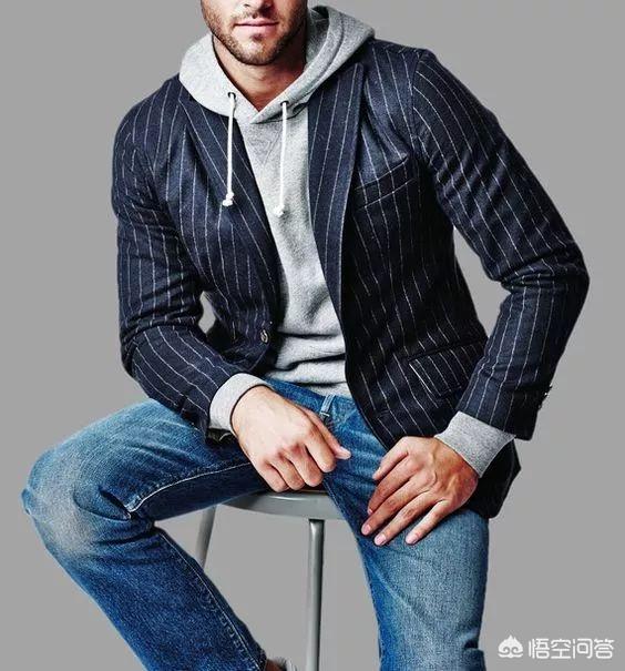 男士西服可以搭配运动鞋和卫衣吗?怎么穿好看?(卫衣搭配什么鞋子好看男)