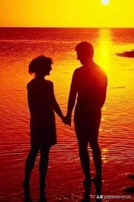 分手后 住一起 挽回:分手过后还住一块的两个人,是什么原因