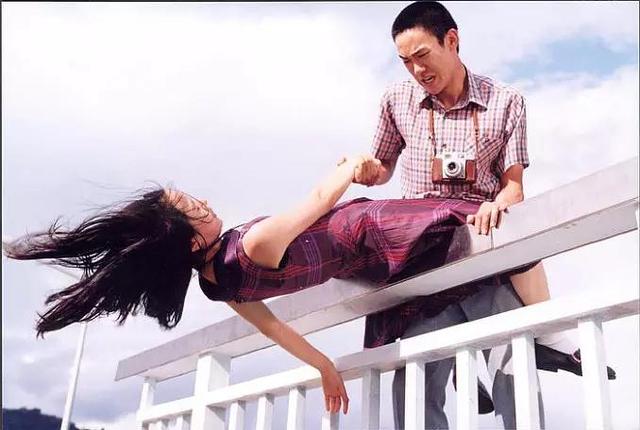 韩国电影《老男孩》具体讲述了一个什么故事