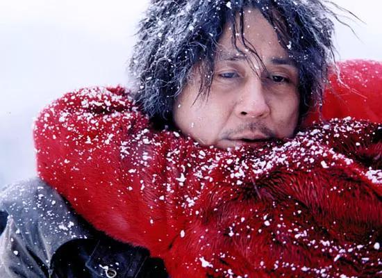 韩国电影《老男孩》具体讲述了一个什么故事