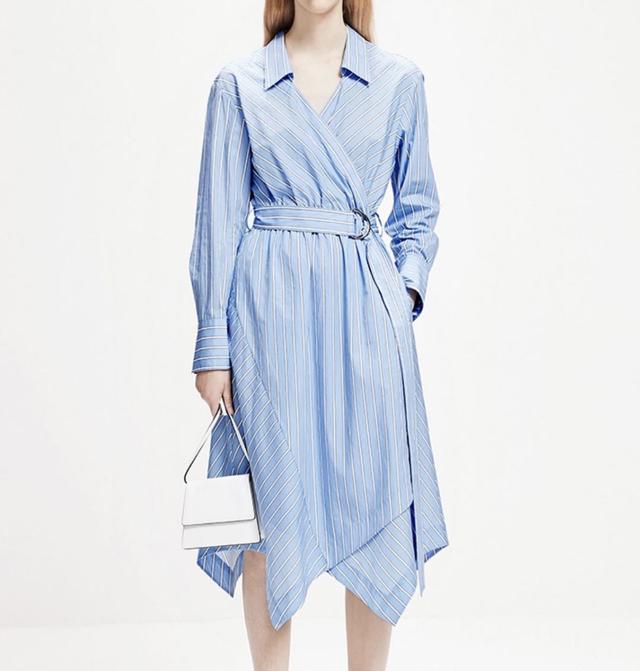 没胸没腰的H型身材如何穿出完美的曲线