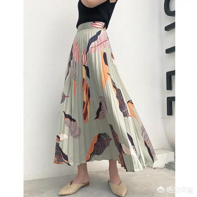 今天特别喜欢百褶裙,有哪些漂亮的百褶裙适合夏天穿