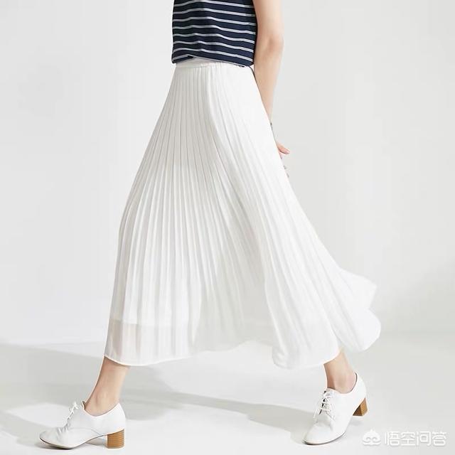 今天特别喜欢百褶裙,有哪些漂亮的百褶裙适合夏天穿
