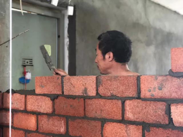 如何读懂辛弃疾的《菩萨蛮》(菩萨蛮辛弃疾拼音版)