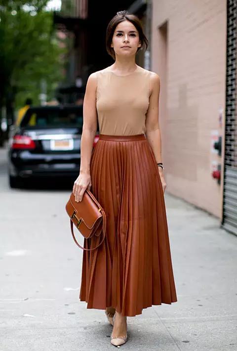 25岁娃娃脸的人适合什么发型