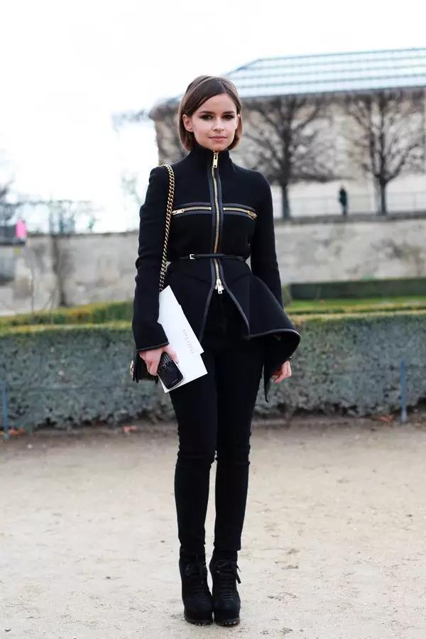 25岁娃娃脸的人适合什么发型