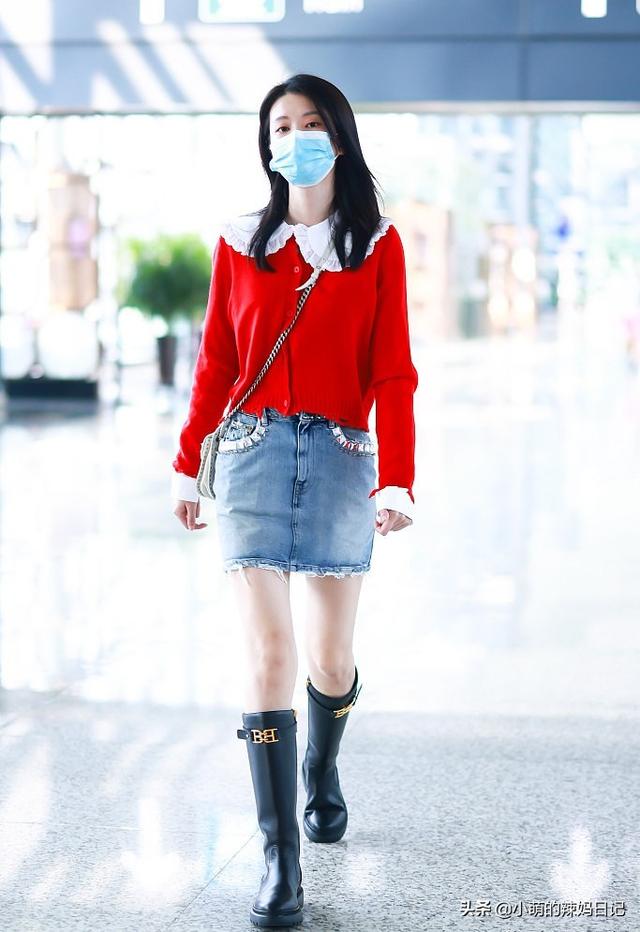 看了明星的机场穿搭,才明白“配色”比款式更重要!看刘雯就知道
