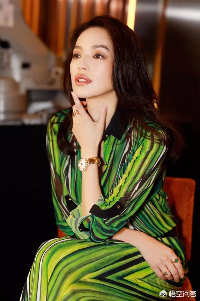 舒淇的婚纱只要3500块,和其他女明星的婚纱相比是否过于寒酸