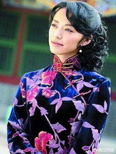 《都挺好》姚晨霸气出演职场女王,还记得当年的翠平穿上旗袍吗