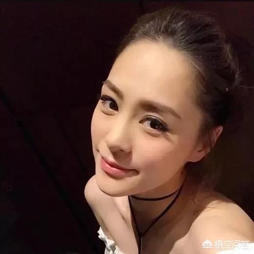 有哪些长得好看,但是衣品不太好的女明星