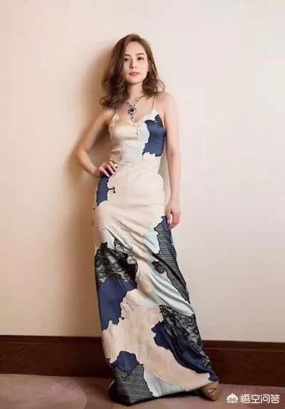 有哪些长得好看,但是衣品不太好的女明星