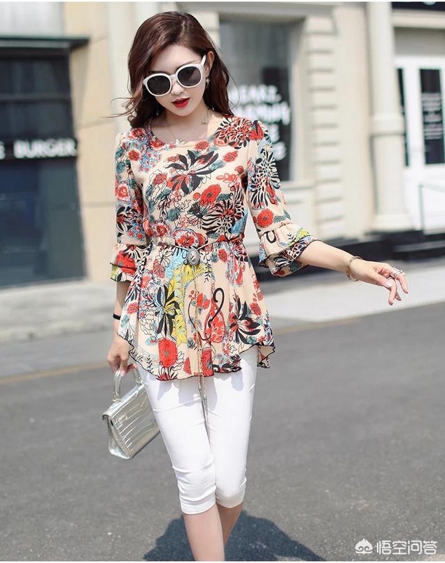 展现女性魅力,女生包包怎样挑显得知性