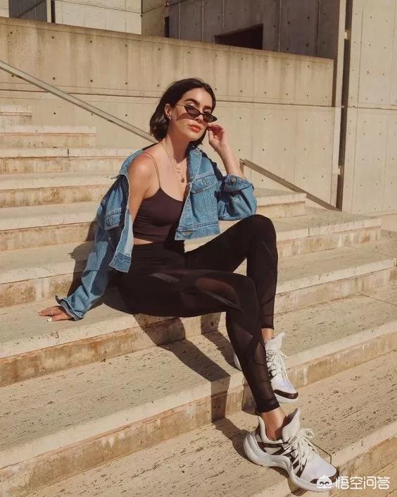 25-30岁的职场轻熟女性该如何穿搭