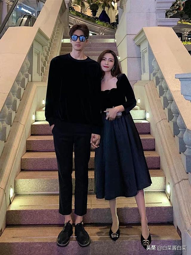 怎么可以摆脱常见的情侣装的固定模式