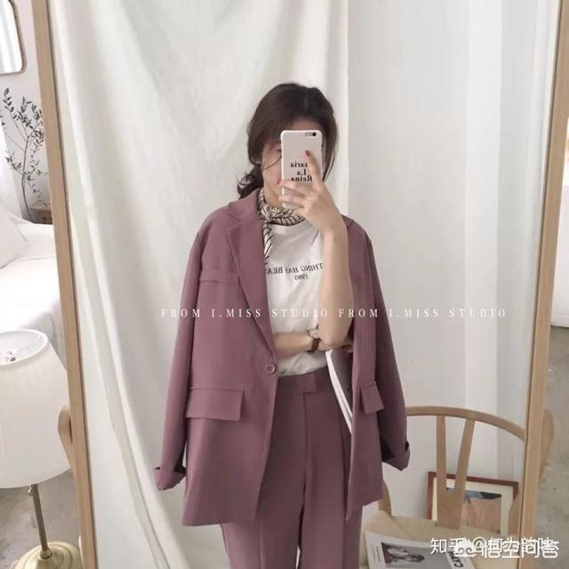 2019年秋冬会流行哪种穿搭风格