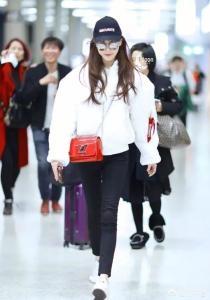 “挡婚大使”蔡依林是如何将小个子穿出大气场的