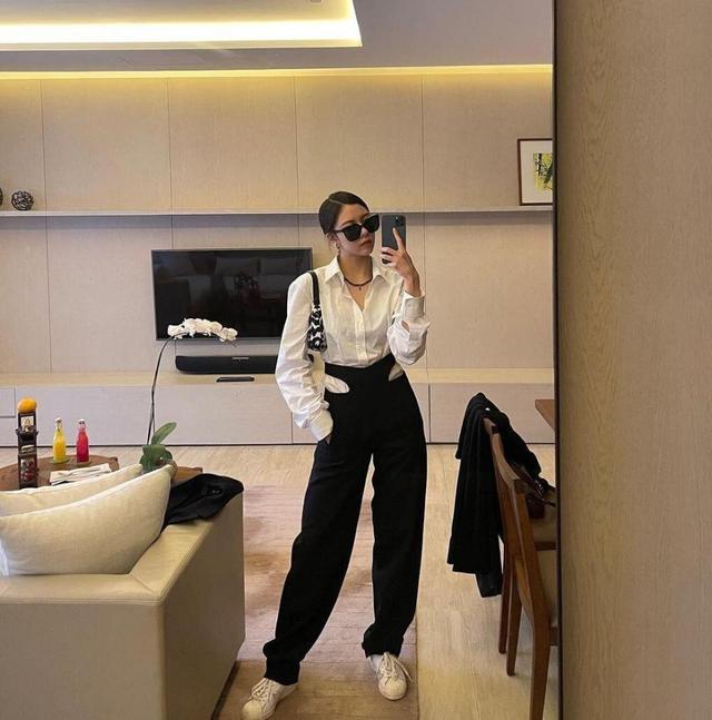 鞋带上的塑料扣掉了怎么穿