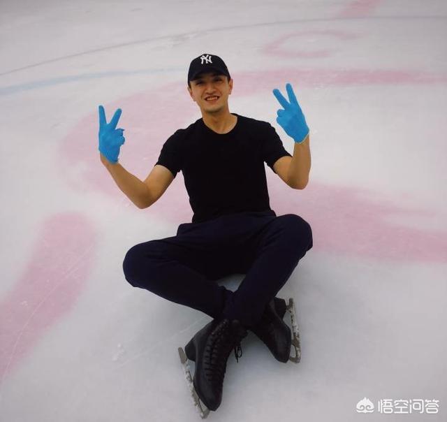 男友风军绿色上衣,怎么搭更时尚