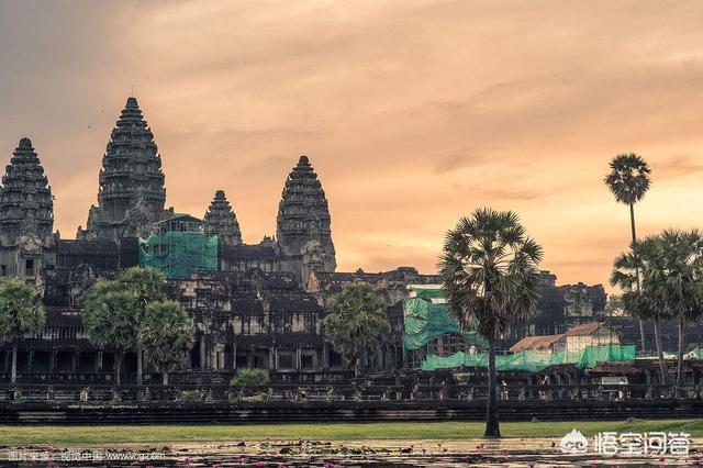 在吴哥窟穿什么色系的衣服拍照好看