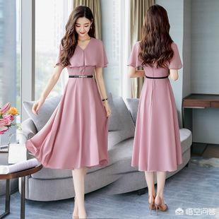 刘亦菲粉裙秀香肩,艳粉色怎么穿能洋气减龄