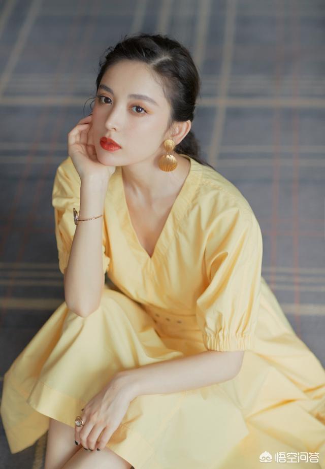 刘亦菲和古力娜扎都有撞过哪些衣服(刘亦菲代言的品牌有哪些)