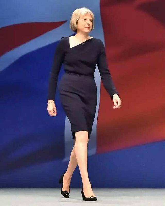 英国首相特蕾莎·梅有哪些值得学习的穿搭秘籍?