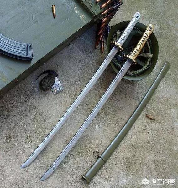 但是日本军刀虽是制式武器但不一定就要用军品,自已家有祖传宝刀就只