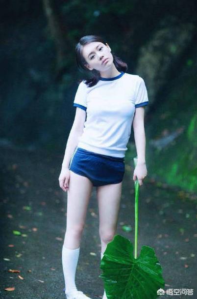 如何看待马思纯上快乐大本营衣着不得体引发热议