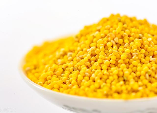 吃小米对人体有什么好处小米比较适合哪类人吃