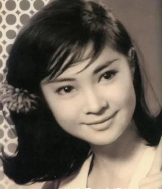 那些年,香港古风盛行,流行结拜,萧芳芳,冯素波,沈芝华,陈宝珠,薛家燕