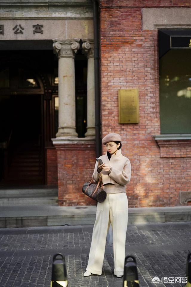 米白色衣服搭配什么颜色好看