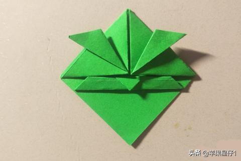 手工纸折三角纸插愤怒的小鸟制造全教程