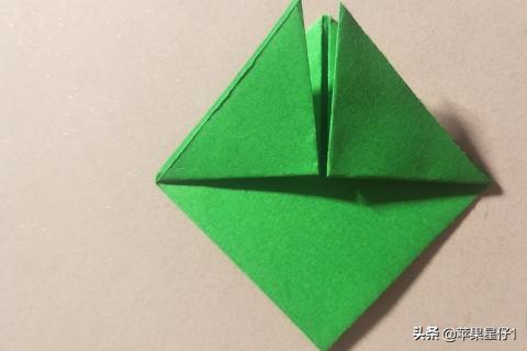 手工纸折三角纸插愤怒的小鸟制造全教程