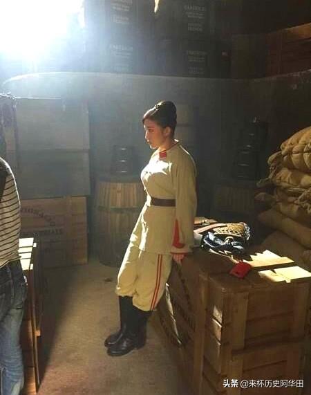 电影龙之战中越南女翻译阮月是一个什么样的角色