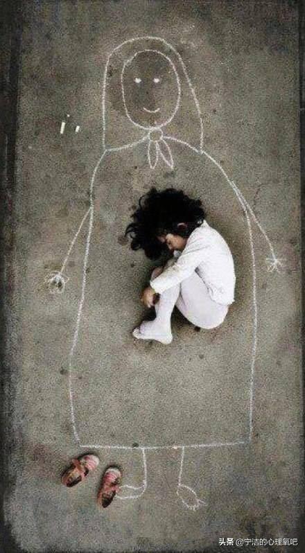 怎么画漂亮妈妈抱宝宝的简笔画_女性吧(女人吧)-走进女性吧,做时尚