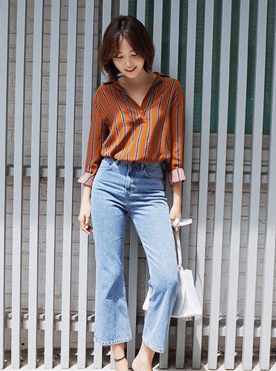 牛仔裤搭配什么衣服更时尚为什么呢