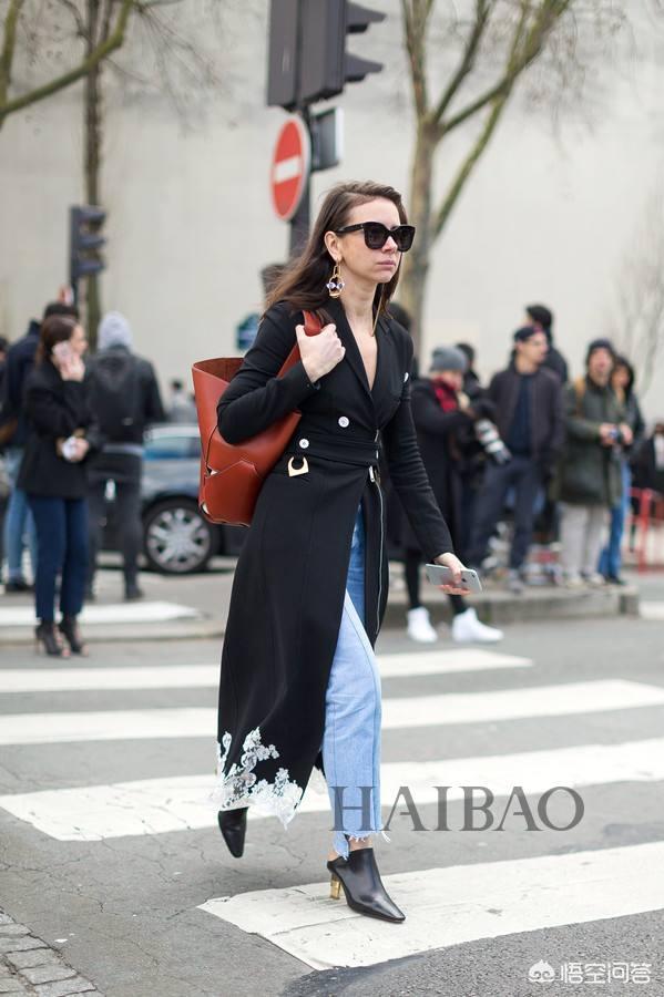 纯黑色鞋子该怎么搭配衣服