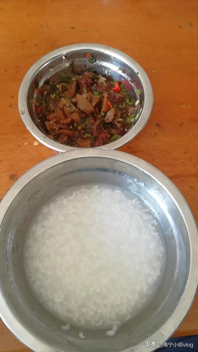 为什么在南方像广西广东他们喜欢吃稀饭,湖南江西人都不喜欢吃