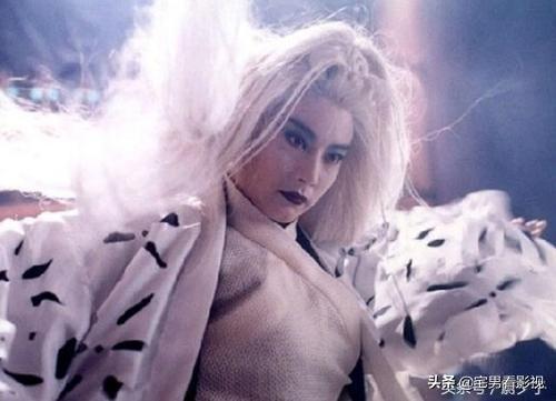 姬无双的名字叫无双,偏偏是"一双".这仿佛是上天给他开的一个玩笑.