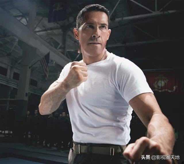 《叶问》系列电影中,巴顿和龙卷风谁更厉害为什么