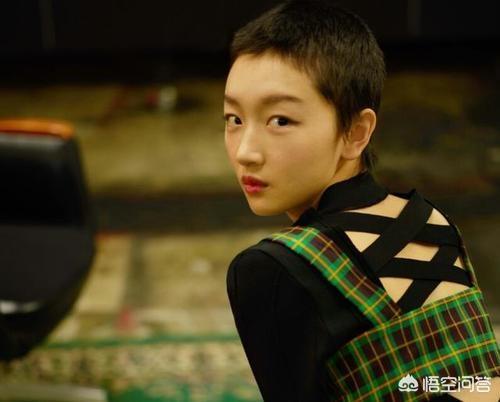 不过看上去还是挺逼真的,这样子寸头的baby少了一些女性的魅力,大家都