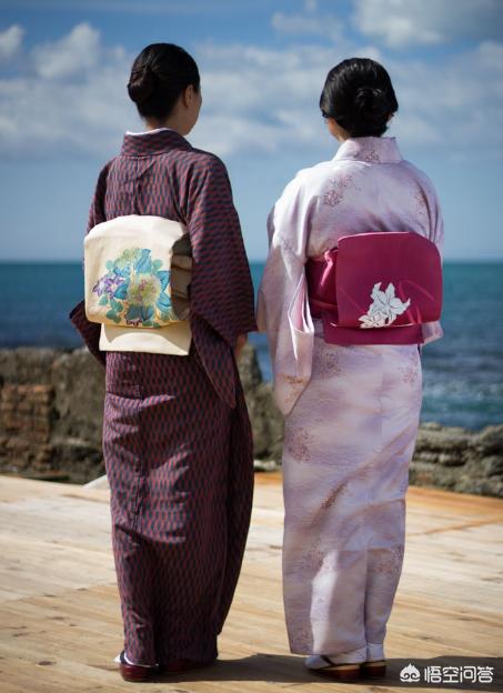 女生想过年穿日本和服,被长辈骂了,冤吗